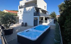 Apartmani Kumenat