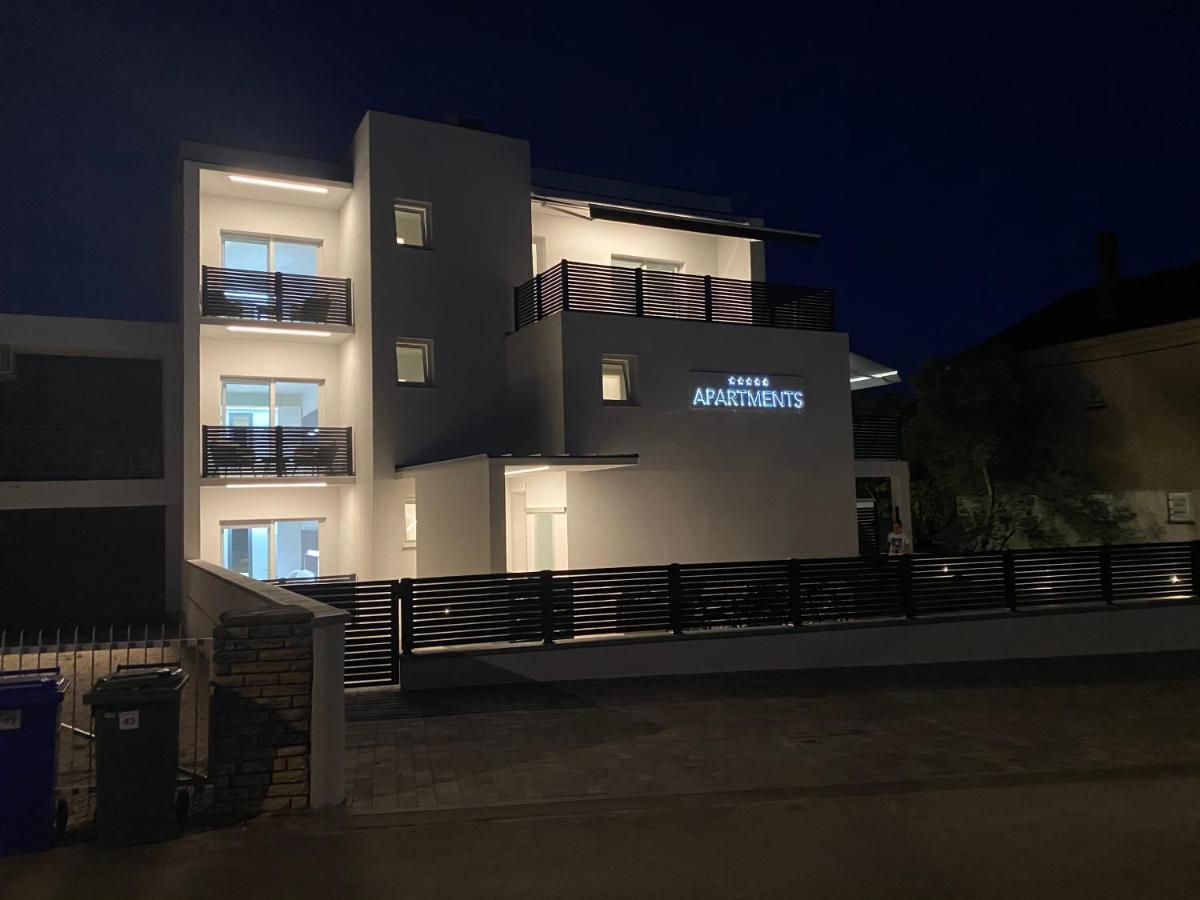 Apartmani Kumenat Biograd Na Moru Zewnętrze zdjęcie