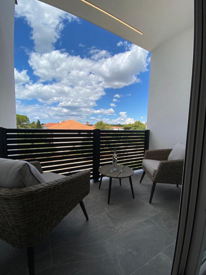 Apartmani Kumenat Biograd Na Moru Zewnętrze zdjęcie