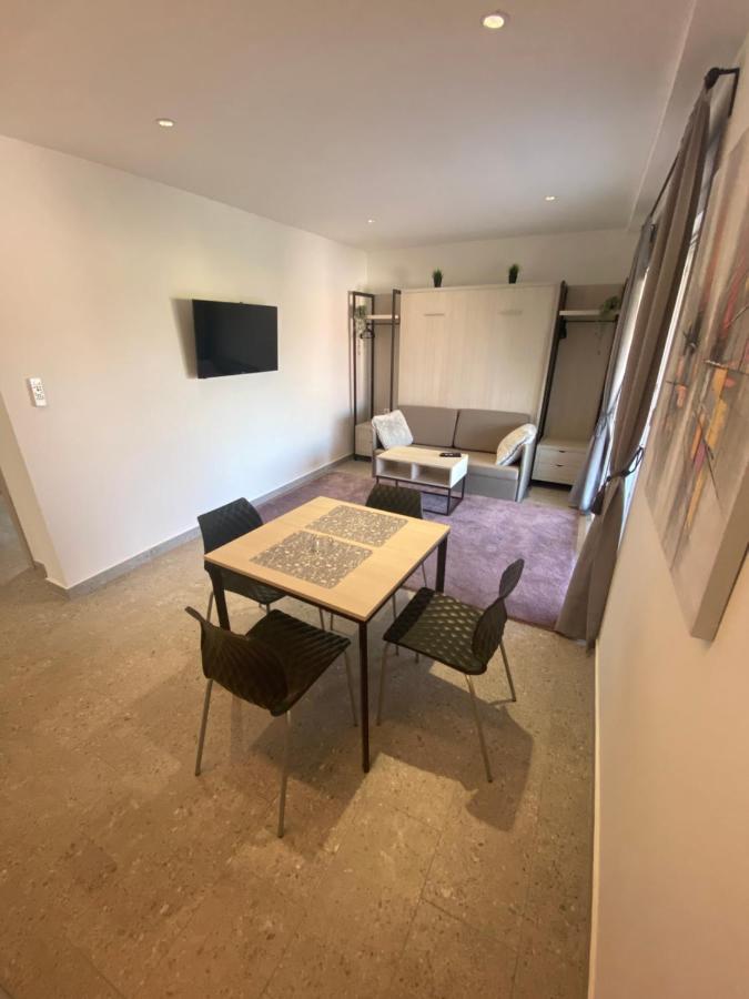 Apartmani Kumenat Biograd Na Moru Zewnętrze zdjęcie