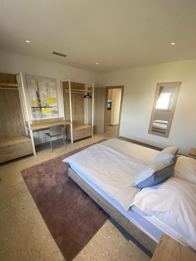 Apartmani Kumenat Biograd Na Moru Zewnętrze zdjęcie
