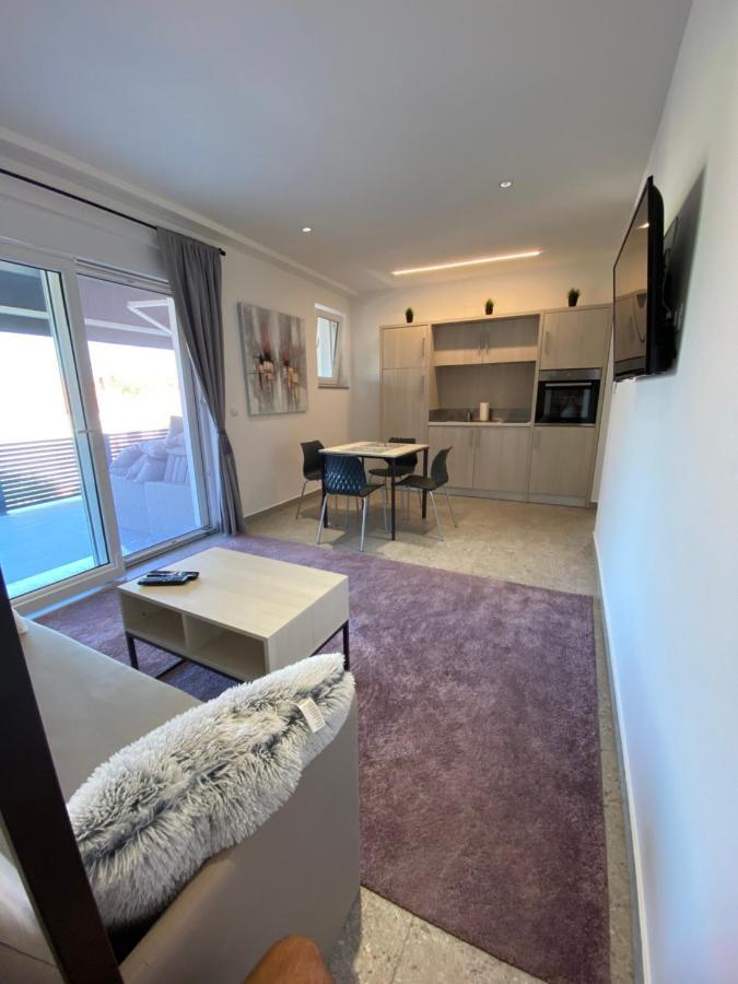 Apartmani Kumenat Biograd Na Moru Zewnętrze zdjęcie