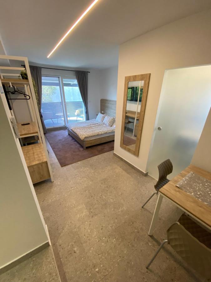 Apartmani Kumenat Biograd Na Moru Zewnętrze zdjęcie