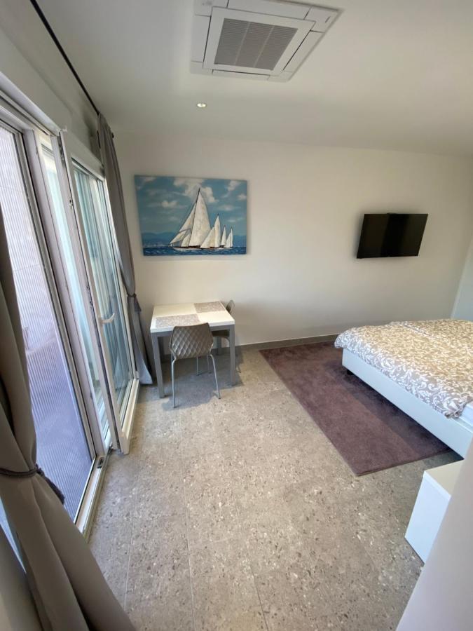 Apartmani Kumenat Biograd Na Moru Zewnętrze zdjęcie