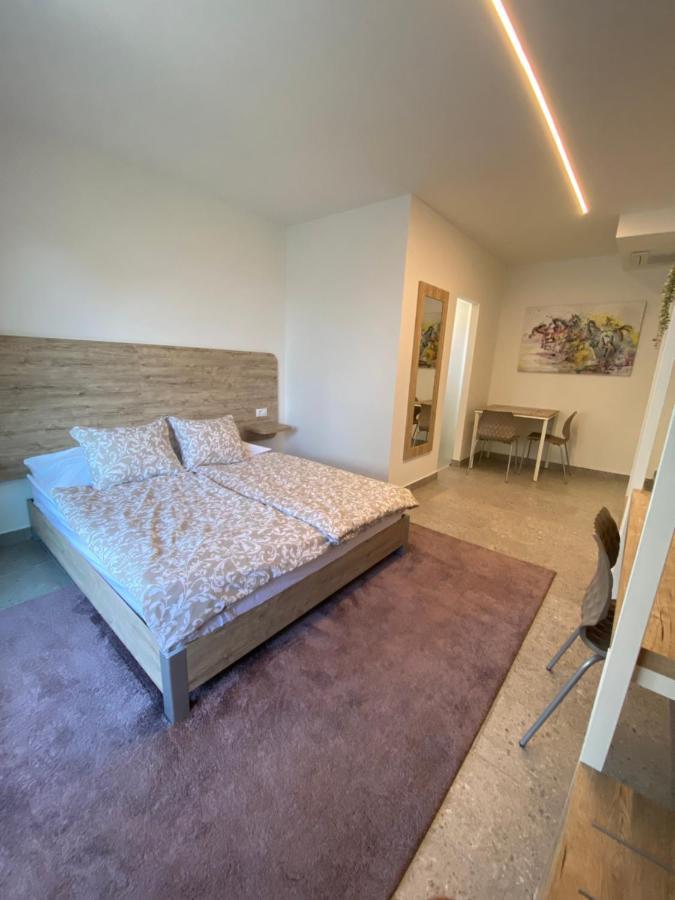 Apartmani Kumenat Biograd Na Moru Zewnętrze zdjęcie