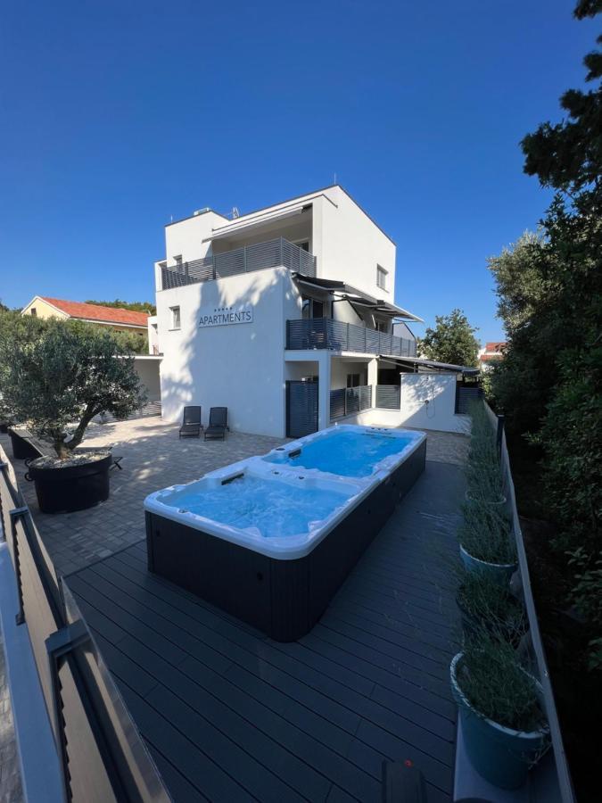 Apartmani Kumenat Biograd Na Moru Zewnętrze zdjęcie